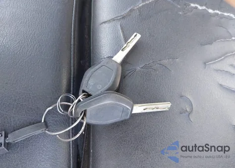 2003 BMW 325Xi из США, поврежденный, VIN WBAEU33463PM53817